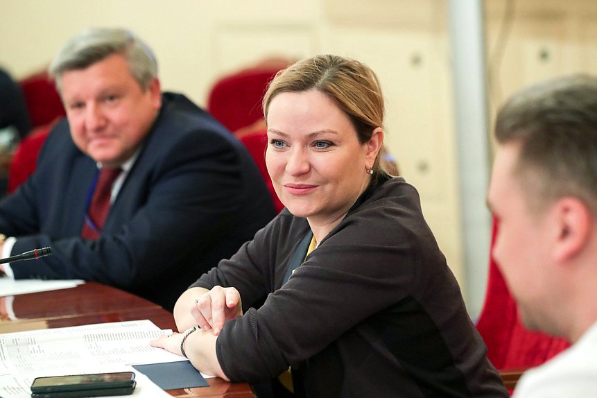 «Новая стратегия»: глава Минкультуры Любимова рассказала депутатам о состоянии отрасли в РФ