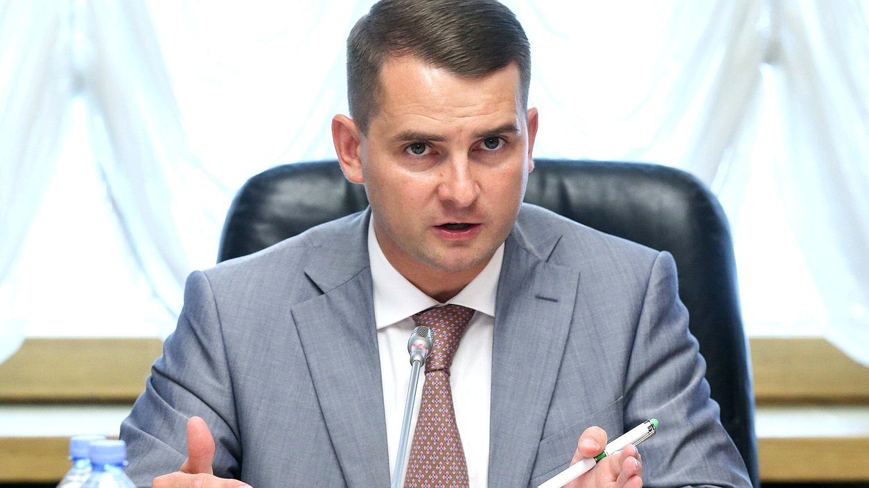 Нилов поддержал решение правительства отменить льготы на фракции пальмового масла