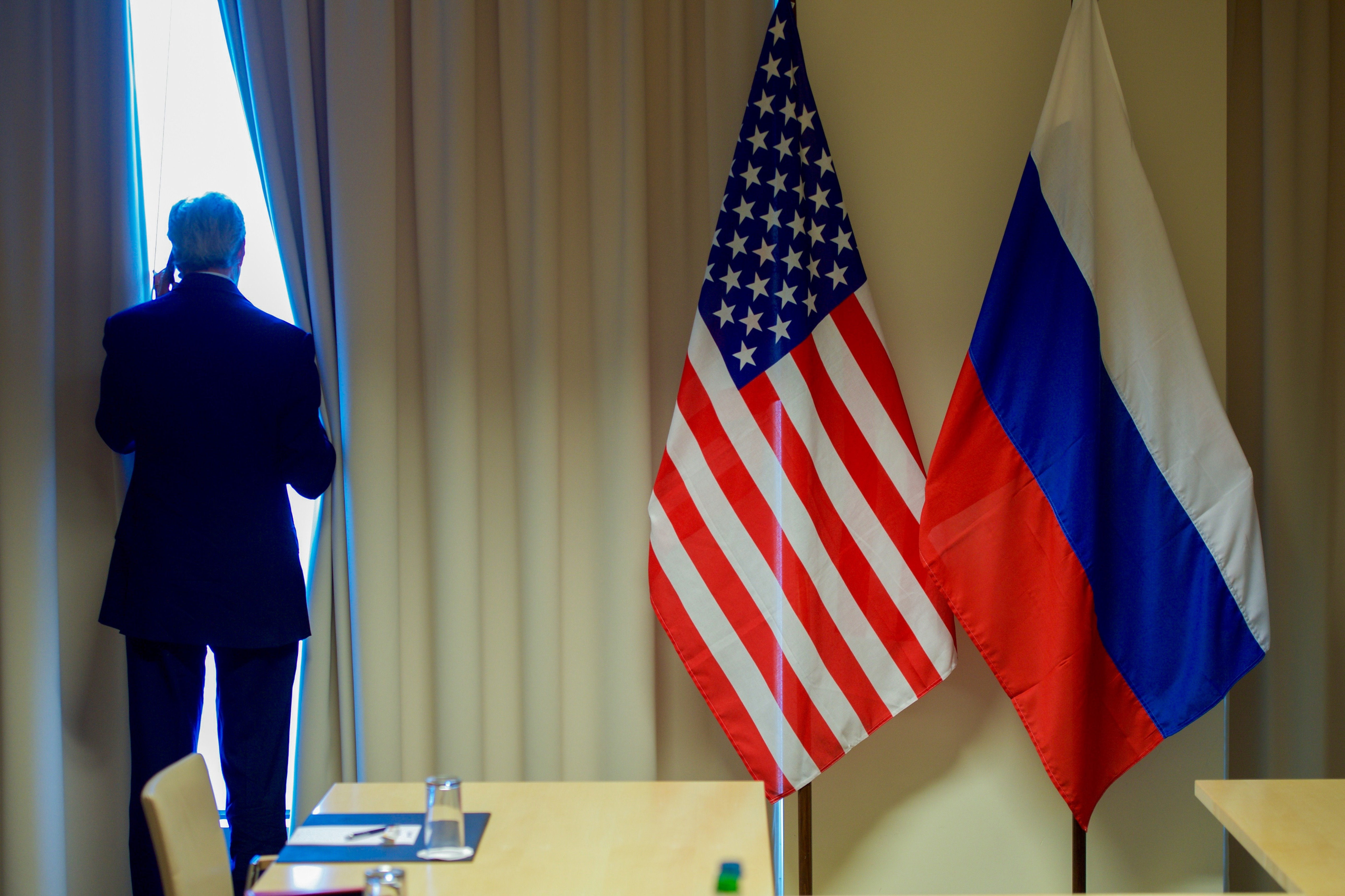 Слуцкий раскритиковал США за сведение переговоров к мифу о «вторжении» на Украину 
