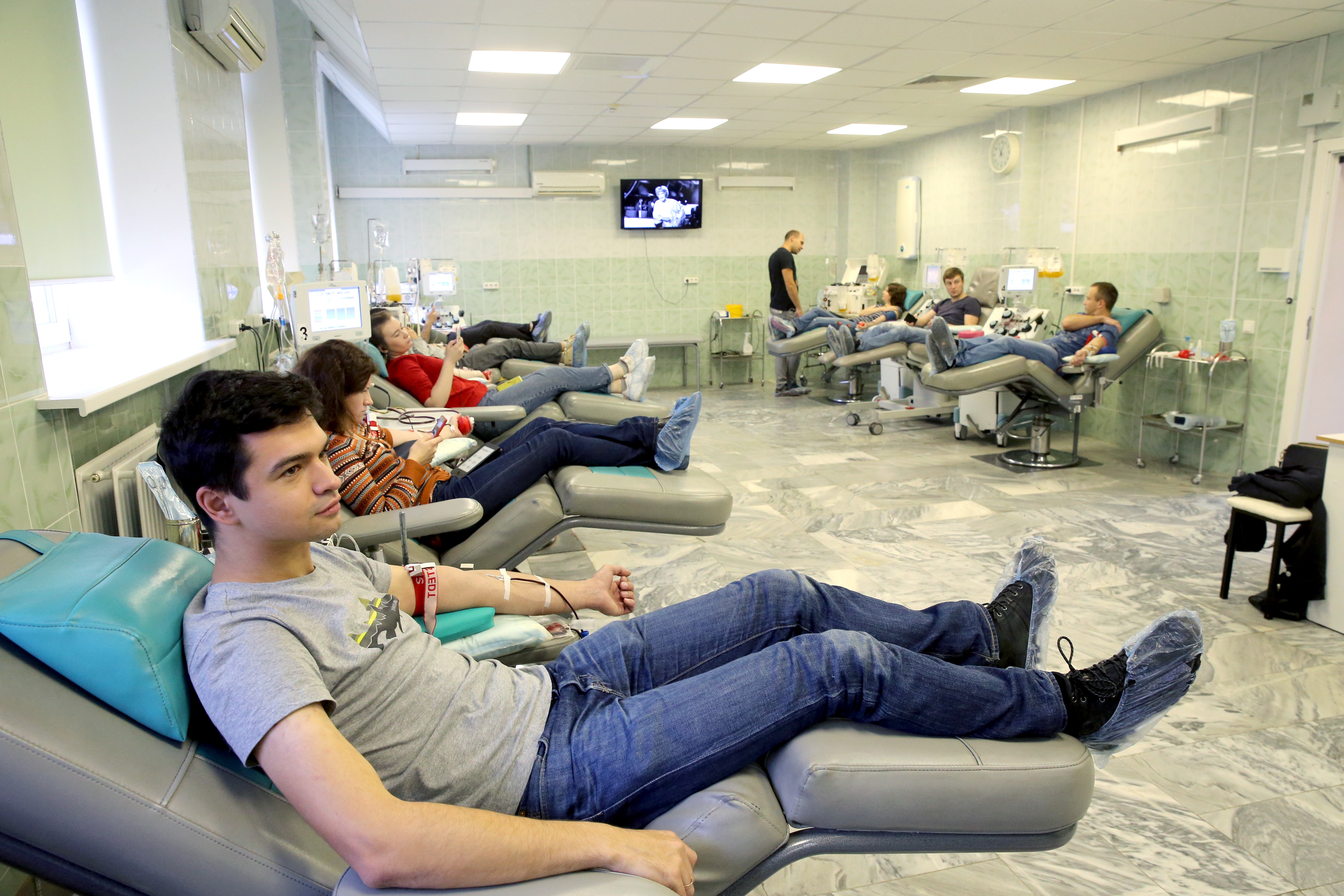 Студентам-донорам крови хотят предоставить два дня отдыха 