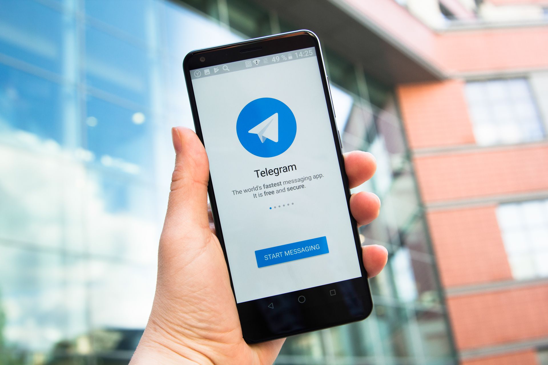 Подписчики Telegram-канала Володина направили более 20 тыс. вопросов главе ЦБ